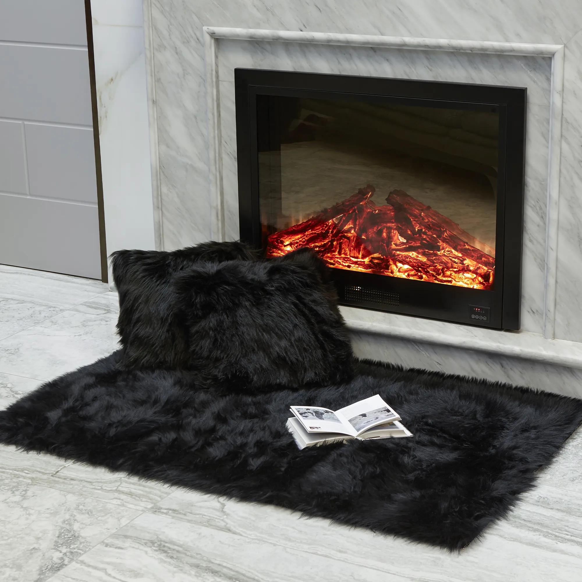 Faux Fur Long Pile Shaggy Area Rug (Size 90 x 150 cm, Black)