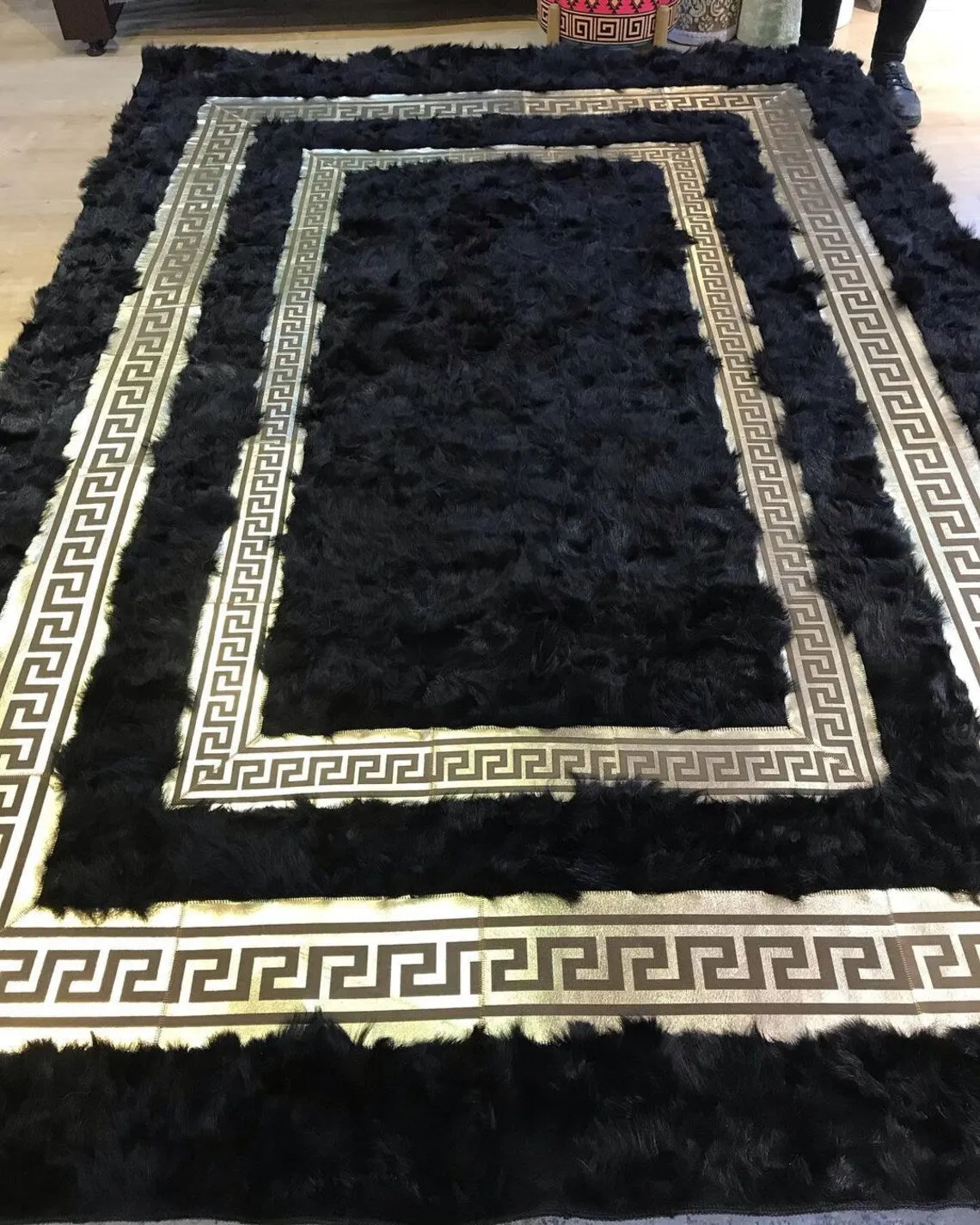 Handmade Natural Large Sheepskin Black Gold Living Room Rug , Soft Rug