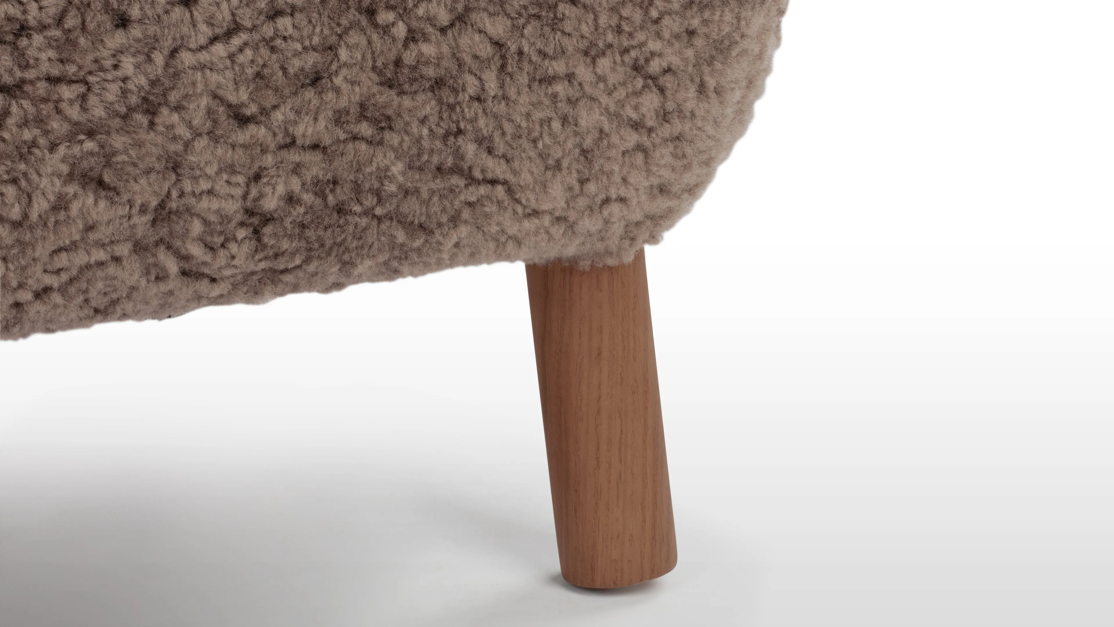 Petra - Petra Ottoman, Cappuccino Luxe Sheepskin