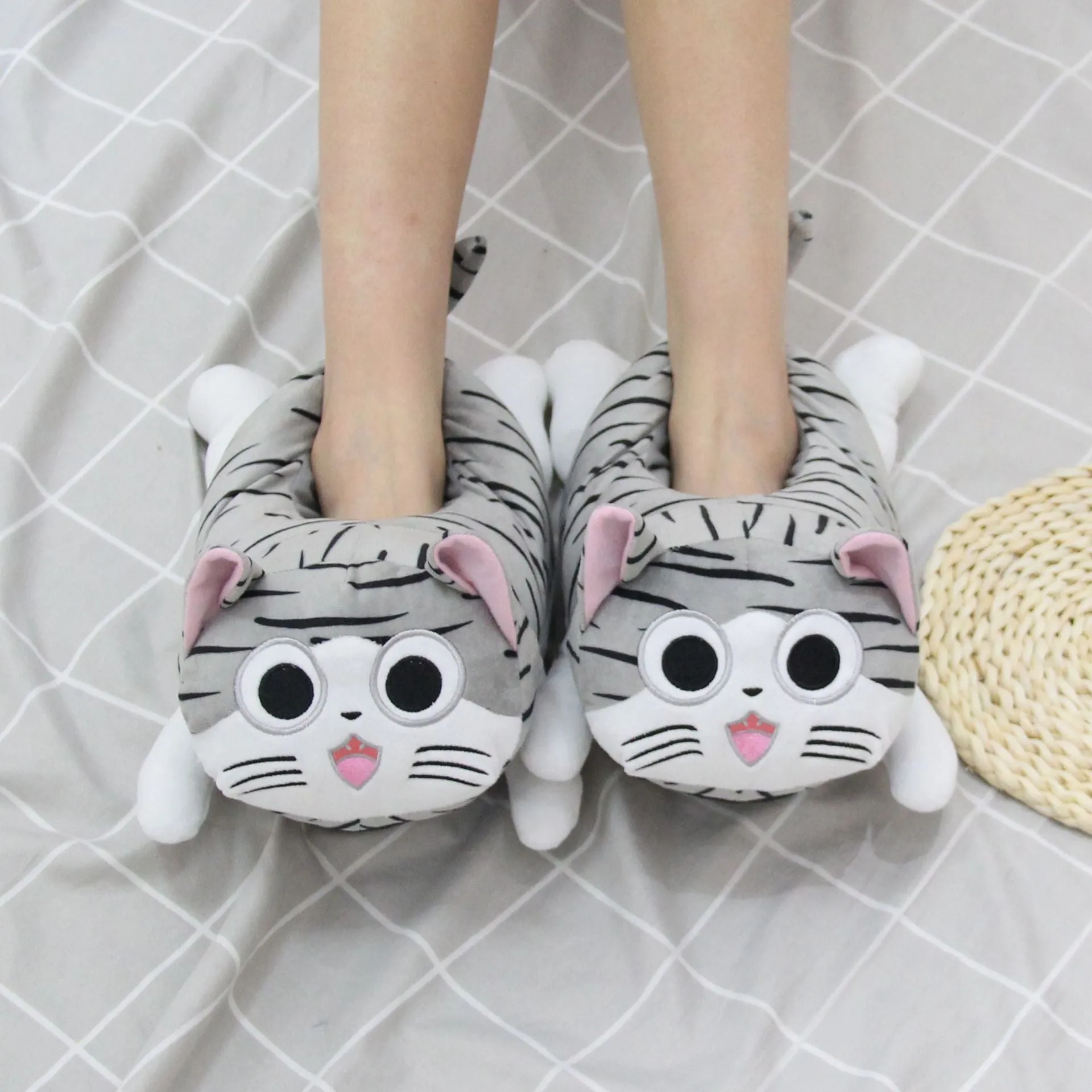 Sweet Kitten Plush Slippers for Women